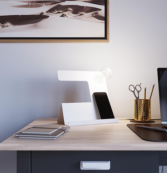 Dlaczego prawidłowe oświetlenie biurka jest takie ważne? Przedstawiamy najlepsze lampki do nauki na biurko