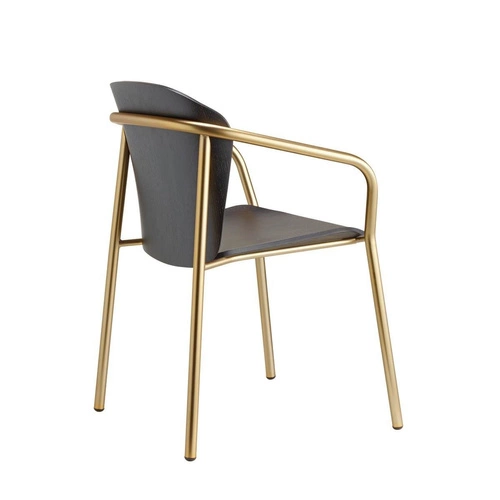 Krzesło drewniane Finn SCAB Design do jadalni nowoczesne z podłokietnikami czarne złote