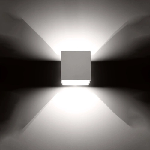 Kinkiet ścienny Quad biały nowoczesny aluminiowy do salonu i sypialni Sollux Lighting