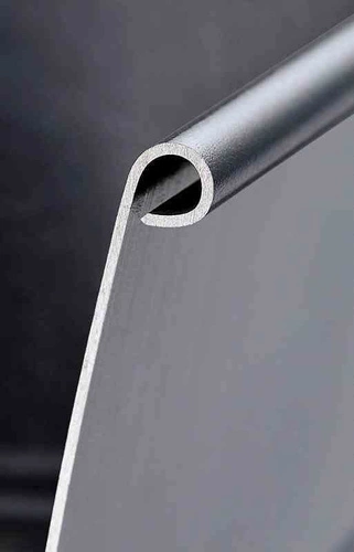 Tortownica 28 cm Kaiser stalowa rozpinana z ceramiczną powłoką nieprzywierającą do ciasta