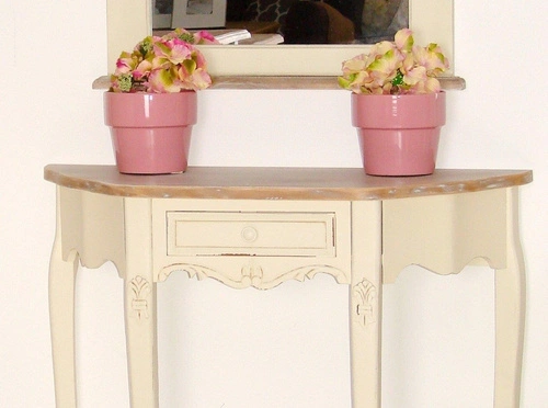 Konsola ścienna Servir kremowa