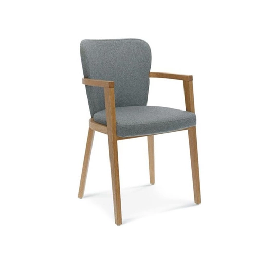 Krzesło tapicerowane z podłokietnikami Fameg Lava do jadalni bukowe personalizowane