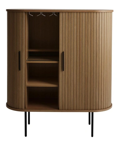 Komoda wysoka Nola ryflowana dąb dymiony na nóżkach do salonu