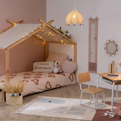 Lampa sufitowa bambusowa Atmosphera boho z frędzlami regulowana do pokoju dziecka