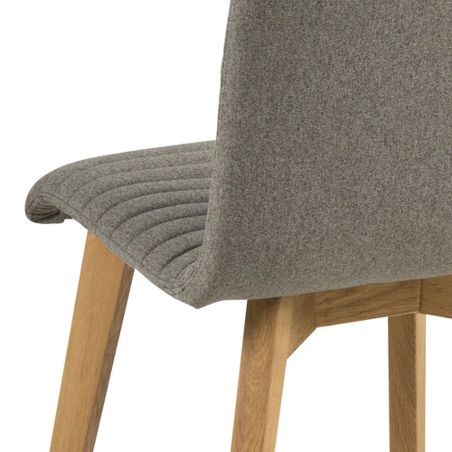 Krzesło tapicerowane do jadalni Arosa Actona szare drewniane skandynawskie do salonu