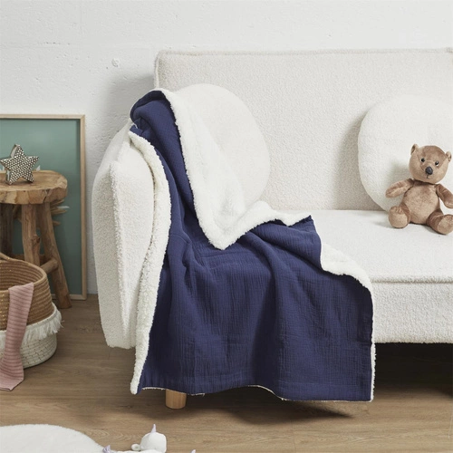 Koc bawełniany dla niemowląt Intesi niebieski 100x70 cm miękki do łóżeczka