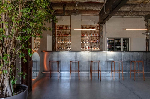 Hoker metalowy Trick 75 cm pomarańczowy nowoczesny bez oparcia do kuchni i ogrodu SCAB Design