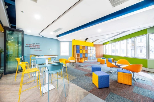 Hoker z oparciem Lisa 75 cm żółty nowoczesny do kuchni i wyspy, metalowy, sztaplowany SCAB Design