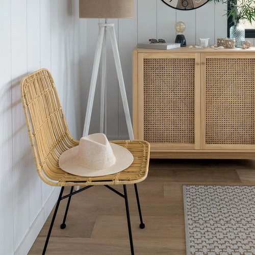 Krzesło Kubu boho rattanowe na metalowych nogach do jadalni i salonu Atmosphera naturalne