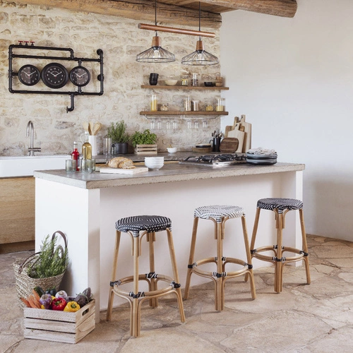 Hoker Trecia rattanowy czarny bez oparcia 66 cm nowoczesny do kuchni i jadalni Atmosphera