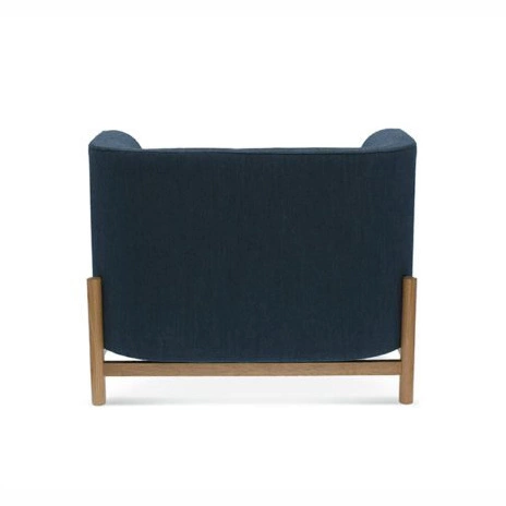 Fotel wypoczynkowy Polar FAMEG dąb nowoczesny do salonu z podłokietnikami personalizowany