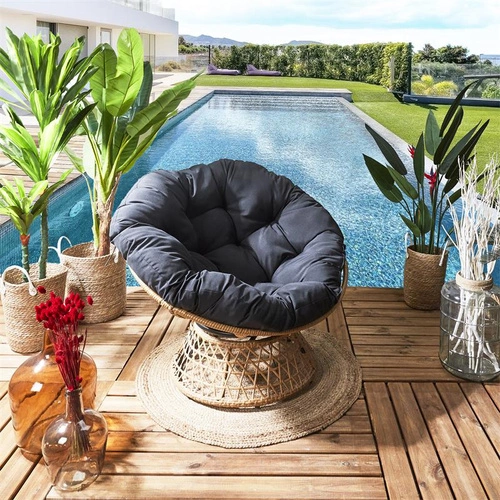 Fotel wypoczynkowy Cancun obrotowy do salonu i na taras boho rattanowy z poduszką czarny
