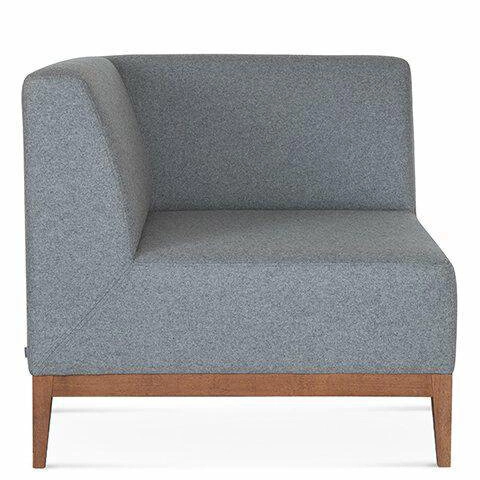 Fotel narożny Snug FAMEG tapicerowany do salonu nowoczesny dąb personalizowany