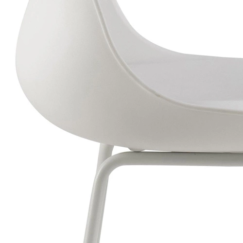 Hoker z oparciem Actona Tina biały nowoczesny do kuchni i wyspy, ekoskóra, metal 76 cm