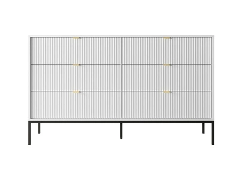Komoda Delicious biała ryflowana z 6 szufladami na wysokich nogach nowoczesna do salonu Intesi 154 cm