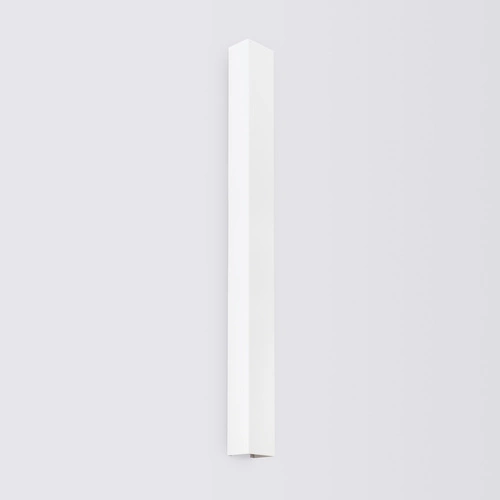 Nowoczesny biały kinkiet ścienny FREYA 90 Thoro stalowy do salonu i sypialni 90 cm