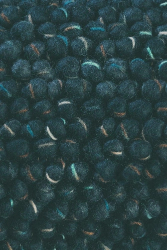 Dywan do salonu wełniany Cobble granatowy 200x300 cm nowoczesny ręcznie tkany CARPETS & MORE