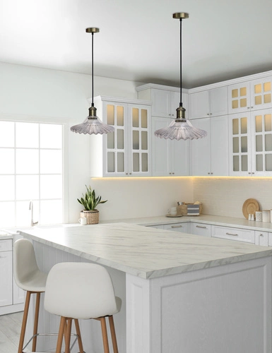 Lampa wisząca Geneva szklana przezroczysta złota do jadalni salonu nad stół 21 cm