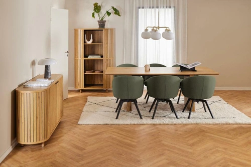 Krzesło do jadalni Darlene Actona zielone tapicerowane obrotowe nowoczesne na czarnych nogach