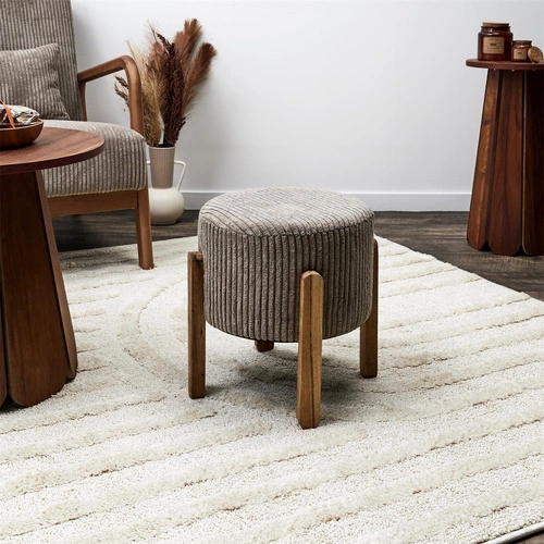 Stołek Scott brązowy sztruksowy do salonu i sypialni, tapicerowany, drewniany, nowoczesny