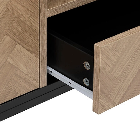 Szafka RTV Chevrons 120 cm czarna z efektem drewna nowoczesna stojąca do salonu Atmosphera