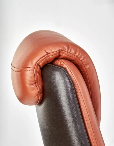 Fotel biurowy ergonomiczny Cavallo brązowy skórzany obrotowy z podłokietnikami do gabinetu