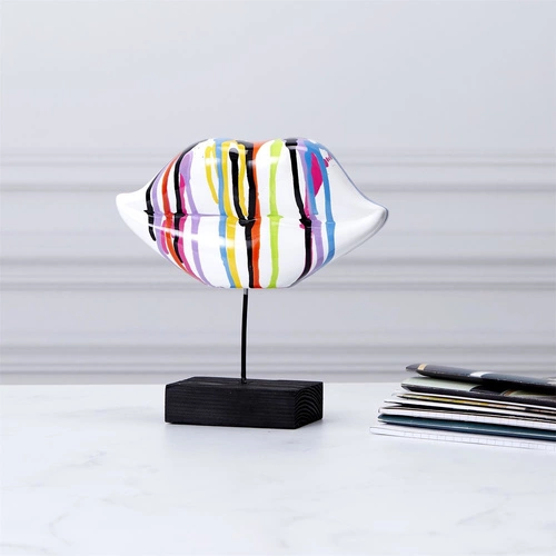 Figurka dekoracyjna Usta Intesi ceramiczna nowoczesna multikolor na prezent do salonu