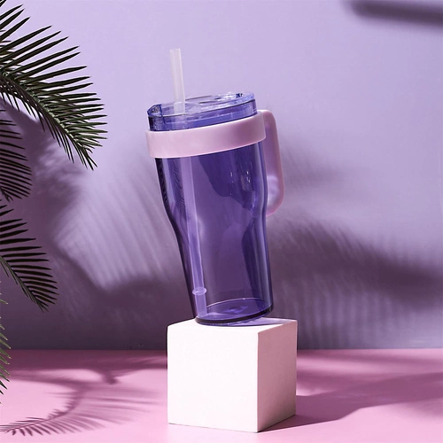 Kubek termiczny Mini Miami Intesi fioletowy 600 ml nowoczesny na napoje do podróży