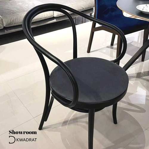 Krzesło drewniane Fameg B-9 z podłokietnikami do jadalni personalizowane retro gięte