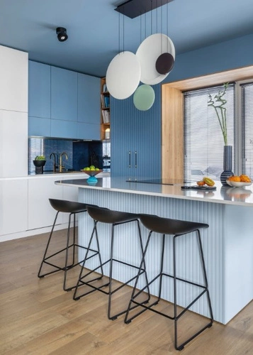 Hoker Molly czarny nowoczesny z oparciem do kuchni i wyspy 66 cm Intesi