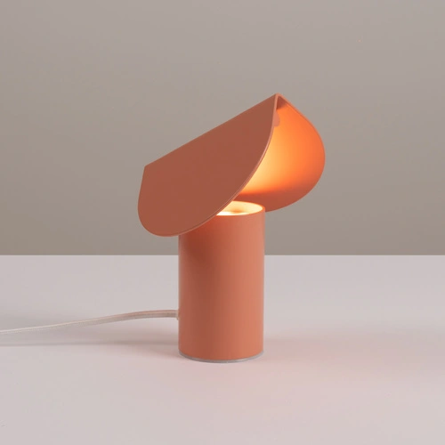 Lampa biurkowa LED BISCUIT nowoczesna brzoskwiniowa do salonu