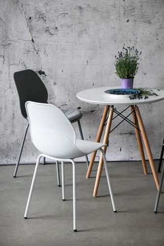 Krzesło Layer 4 czarne OUTLET