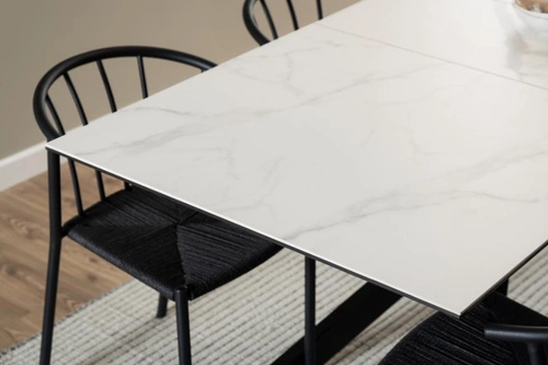 Stół rozkładany do jadalni Irwine Akranes biały ceramiczny blat czarne nogi nowoczesny 168–210x90 cm