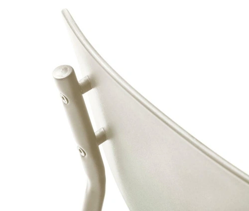 Krzesło Kirkland do jadalni nowoczesne z tworzywa beżowe
