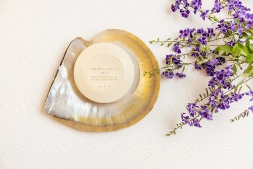 Mydło w kostce Amber & Sandalwood Cereria Molla naturalne beżowe do łazienki 8 cm