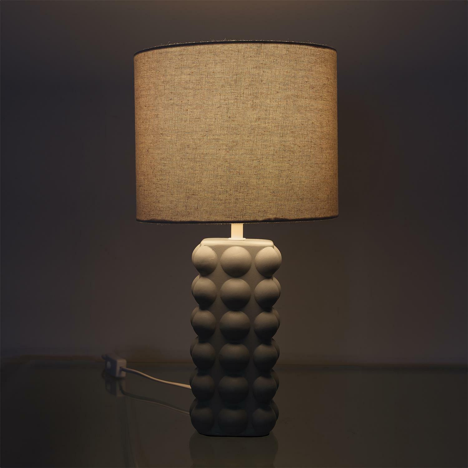 Lampka nocna do sypialni Ramil ceramiczna beżowa nowoczesna z abażurem Intesi 40 cm