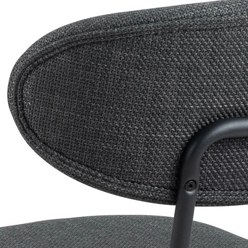 Krzesło tapicerowane Denise Actona szare do jadalni i kuchni nowoczesne na czarnych nogach