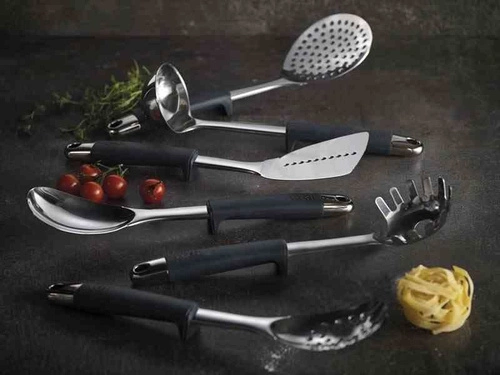 Zestaw narzędzi kuchennych z karuzelą Joseph Joseph