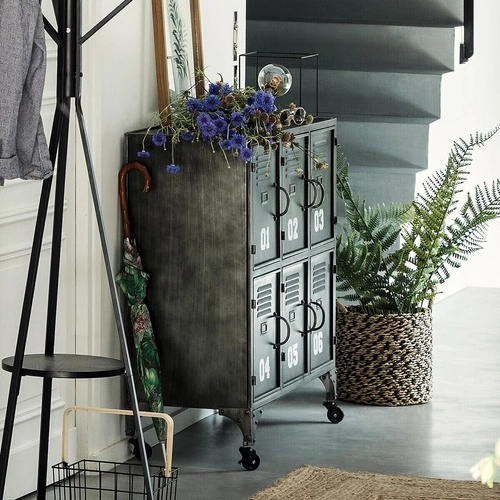 Komoda industrialna Sevin metalowa czarna na kółkach 90 cm Atmosphera do salonu lub sypialni