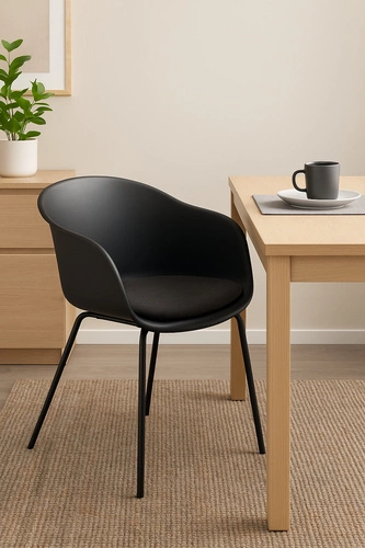 Krzesło do jadalni Topley Arm Intesi czarne tapicerowane z podłokietnikami łatwe czyszczenie