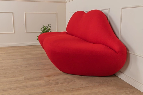 Sofa Usta czerwona nowoczesna inspirowana Kiss Bocca do salonu wełniana D2.DESIGN
