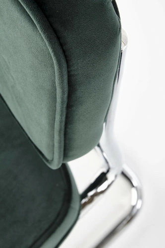 Krzesło tapicerowane welurowe Nelson Intesi zielone glamour na płozach do jadalni i salonu