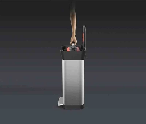 Kosz na śmieci do kuchni Joseph Joseph stalowy 30l z systemem zgniatania i filtrem