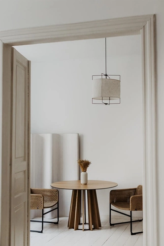 Stół okrągły do jadalni Tavle 145 cm dąb naturalny nowoczesny na jednej nodze NORDIFRA