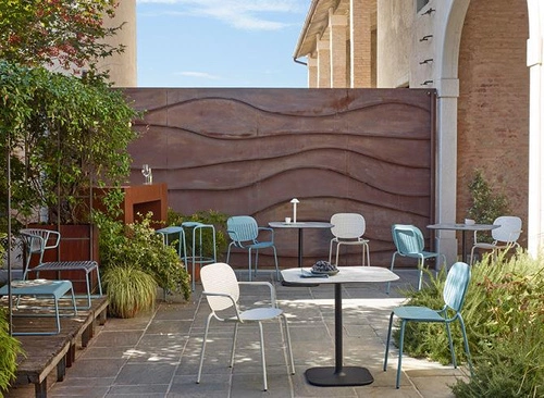 Krzesło metalowe Si-Si Dots SCAB Design nowoczesne do ogrodu tarasu i restauracji pomarańczowe