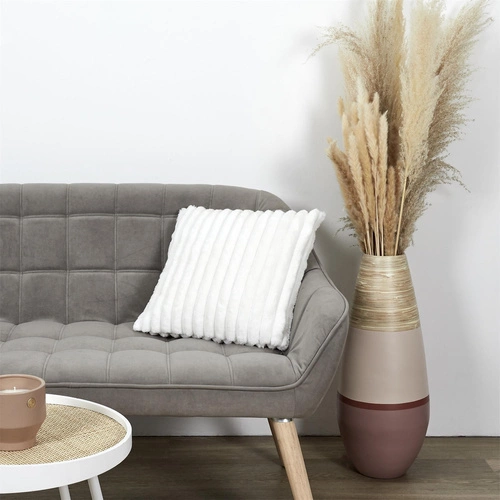 Poduszka dekoracyjna Geiko beżowa 40x40 nowoczesna do salonu i sypialni Intesi