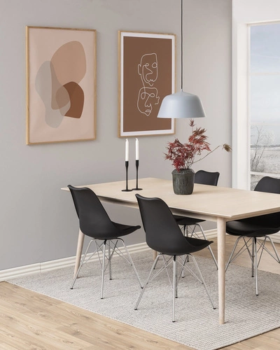 Krzesło do jadalni Eris Actona czarne z tworzywa sztucznego nowoczesne łatwe w czyszczeniu