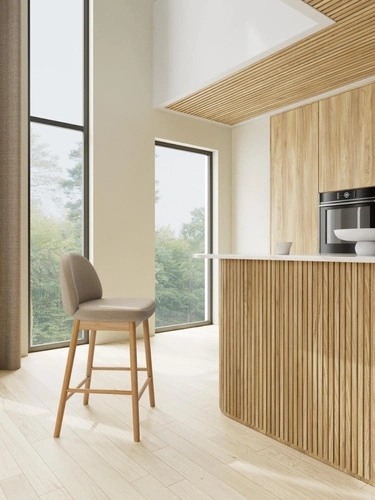 Hoker Sophia beżowy tapicerowany 65 cm do kuchni na dębowych nogach