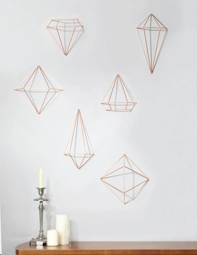 Prisma Cooper nowoczesna metalowa dekoracja ścienna geometryczna Umbra do salonu miedziana 25 cm
