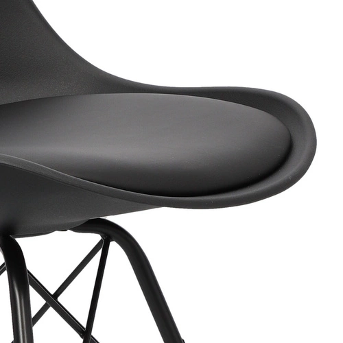 Krzesło do jadalni Eris PP Actona czarne nowoczesne z tworzywa i ekoskóry łatwe czyszczenie